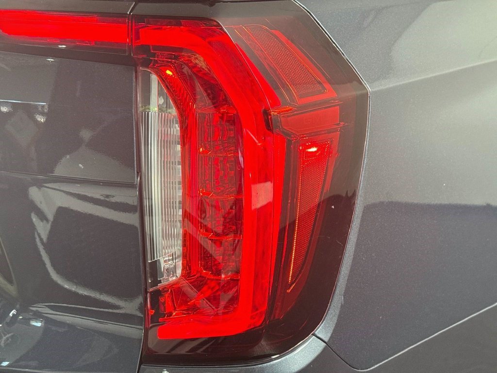 Used 2021 GMC Yukon SLE RWD image 33