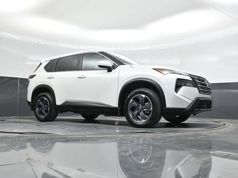 Used 2026 Nissan Rogue SV FWD image 53