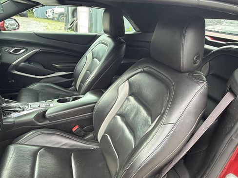 Used 2016 Chevrolet Camaro LT RWD image 16