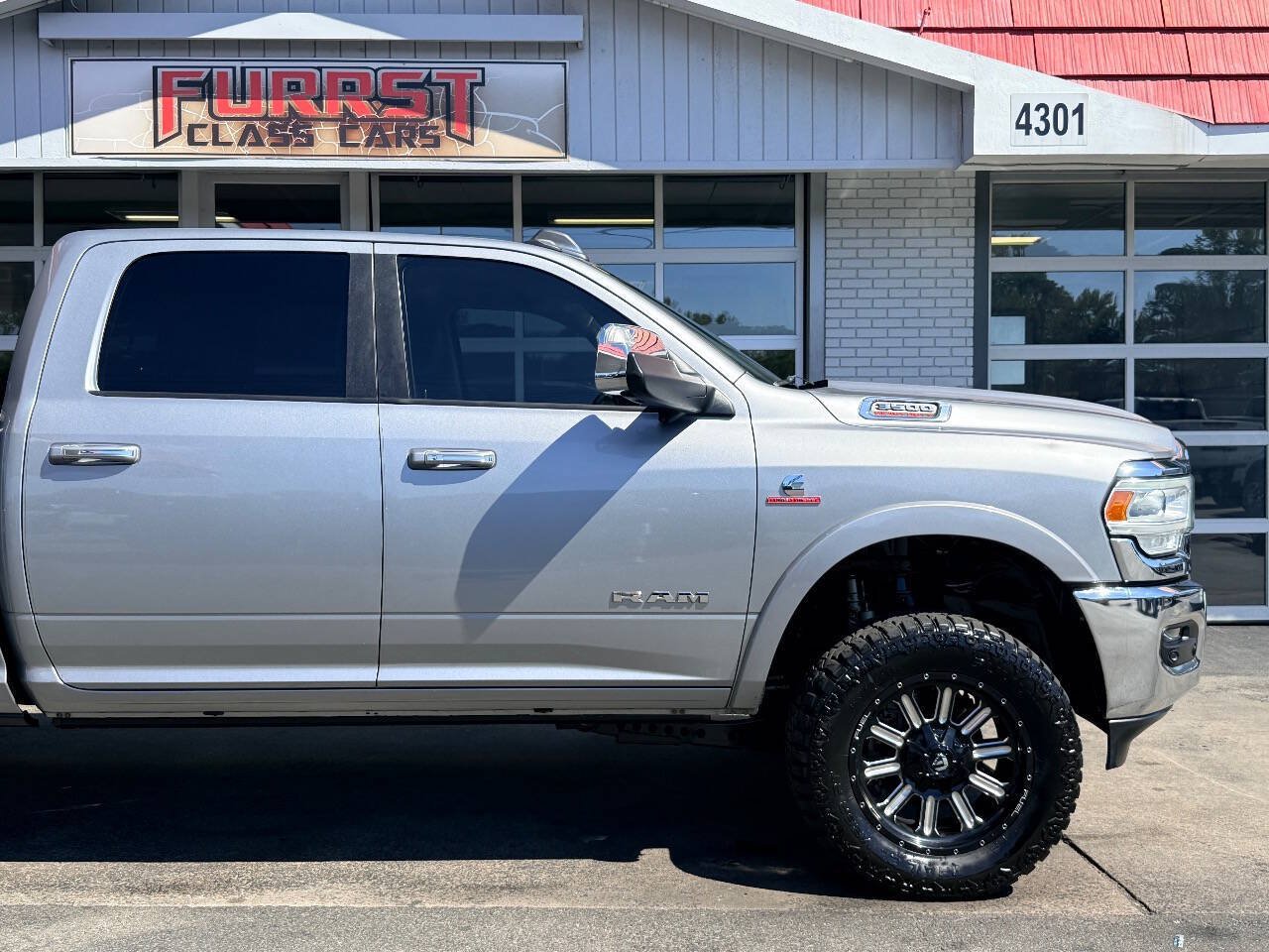 Used 2019 RAM 3500 Laramie AWD/4WD image 12