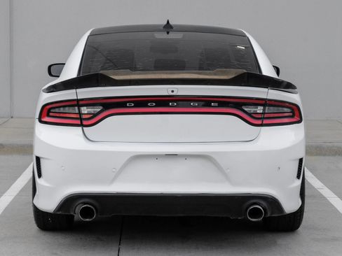 Used 2019 Dodge Charger Scat Pack w/ Daytona Edition Group RWD image 5