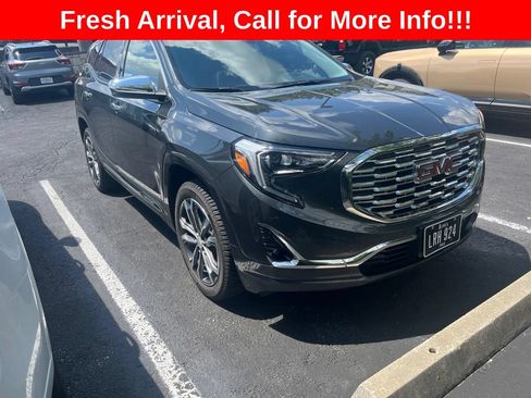 Used 2018 GMC Terrain Denali w/ Driver Alert Package II AWD/4WD image 1