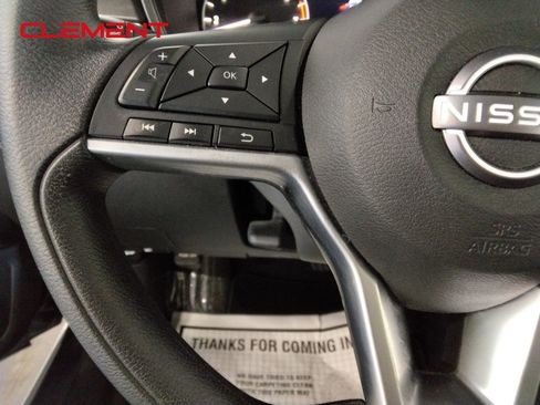 Used 2025 Nissan Altima 2.5 SV image 12