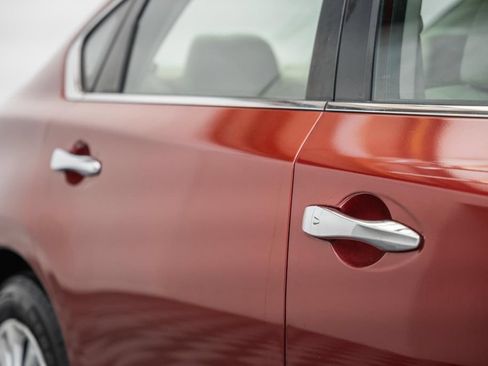 Used 2014 Nissan Altima 2.5 S FWD image 16
