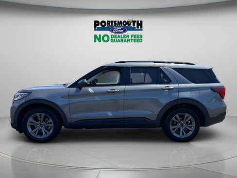 Used 2026 Ford Explorer Active w/ Active Comfort Package AWD/4WD image 2