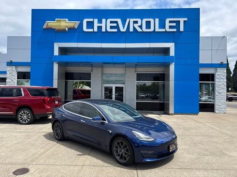 Used 2018 Tesla Model 3 Long Range AWD/4WD image 1