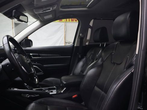Used 2024 Kia Telluride EX AWD/4WD image 18