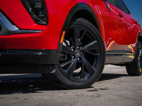 New 2025 Buick Envision Sport Touring image 6