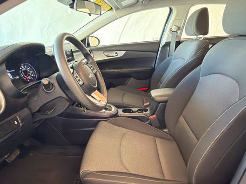 Used 2023 Kia Forte LXS FWD image 13