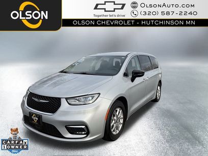 Used 2024 Chrysler Pacifica Touring-L