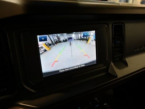 Used 2022 Ford Bronco Outer Banks image 18