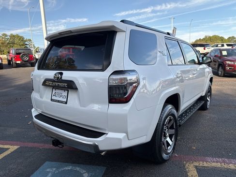 Used 2023 Toyota 4Runner TRD Off-Road image 6