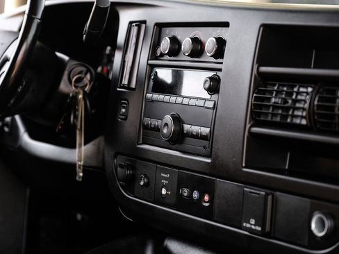 Used 2022 Chevrolet Express 2500 Extended w/ Driver Convenience Package image 17