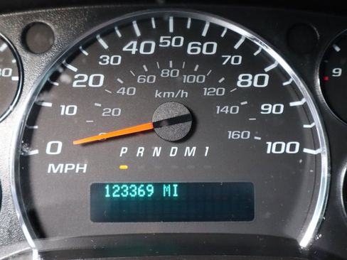 Used 2020 Chevrolet Express 2500 w/ Enhanced Convenience Package image 42