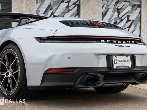 Used 2025 Porsche 911 Carrera image 12