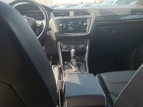 Certified 2021 Volkswagen Tiguan SEL Premium R-Line image 18