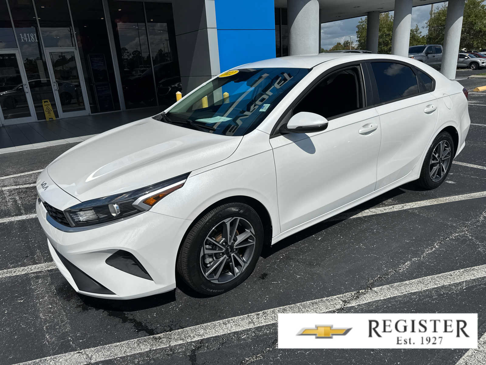 Used 2022 Kia Forte LXS w/ LXS Technology Package FWD image 1