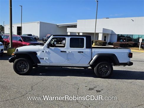 New 2025 Jeep Gladiator Sport image 4