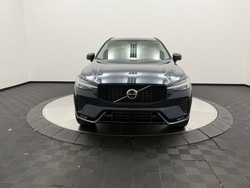 Used 2024 Volvo XC60 B5 Plus AWD/4WD image 2