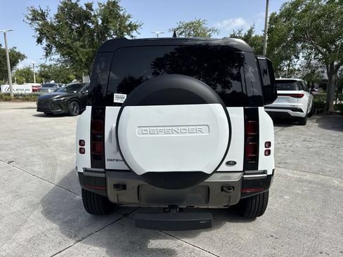 Used 2023 Land Rover Defender 110 X-Dynamic SE AWD/4WD image 24