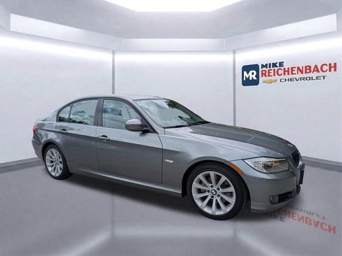 Used 2011 BMW 328i Sedan RWD image 2