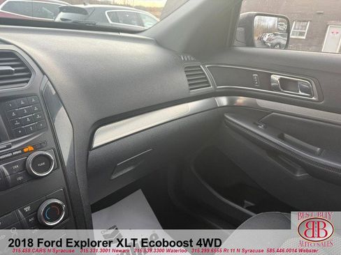 Used 2018 Ford Explorer XLT image 13