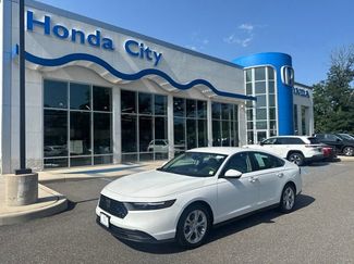 Used 2023 Honda Accord LX video 2