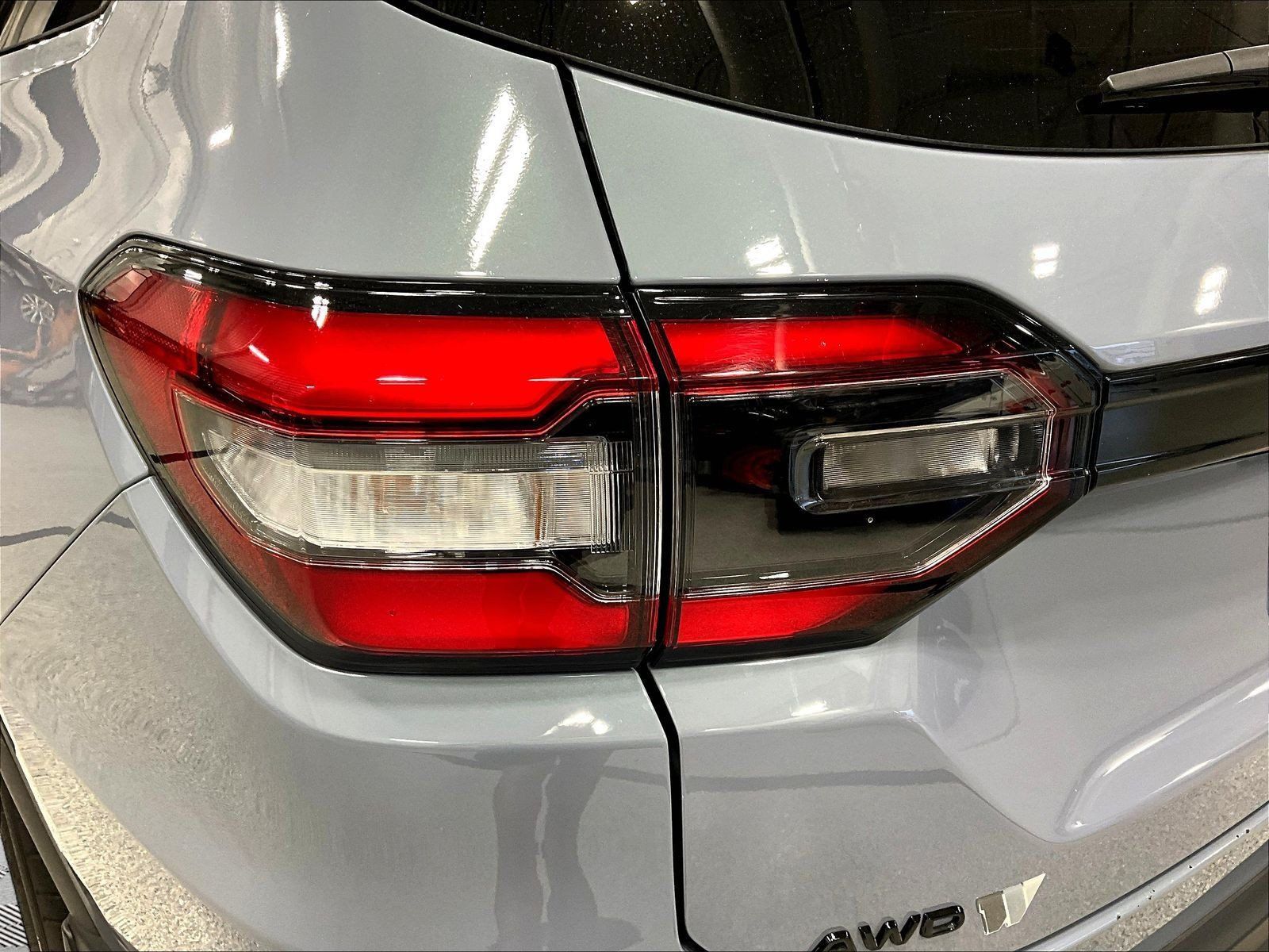 Used 2025 Honda Pilot Sport image 23