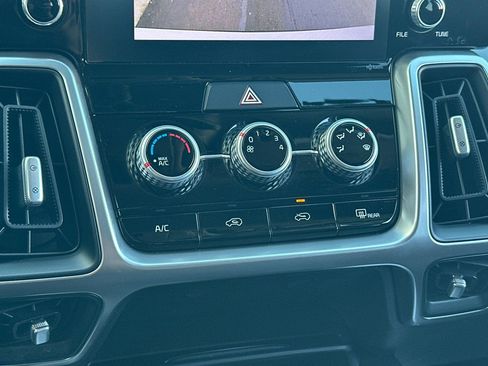 Used 2023 Kia Sorento LX image 24