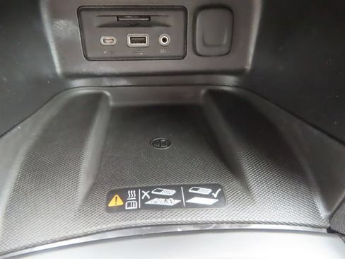 Used 2019 Chevrolet Equinox Premier AWD/4WD image 37