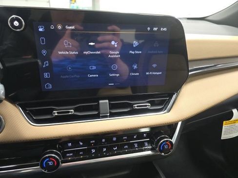 New 2026 Chevrolet Equinox ACTIV w/ Convenience Package III AWD/4WD image 12