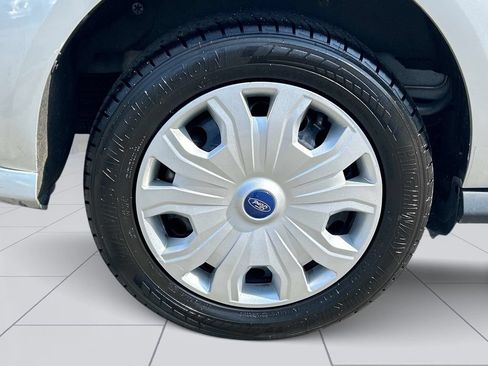 Used 2022 Ford Transit Connect XLT FWD image 13