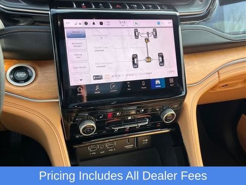 Used 2022 Jeep Grand Cherokee Summit AWD/4WD image 12