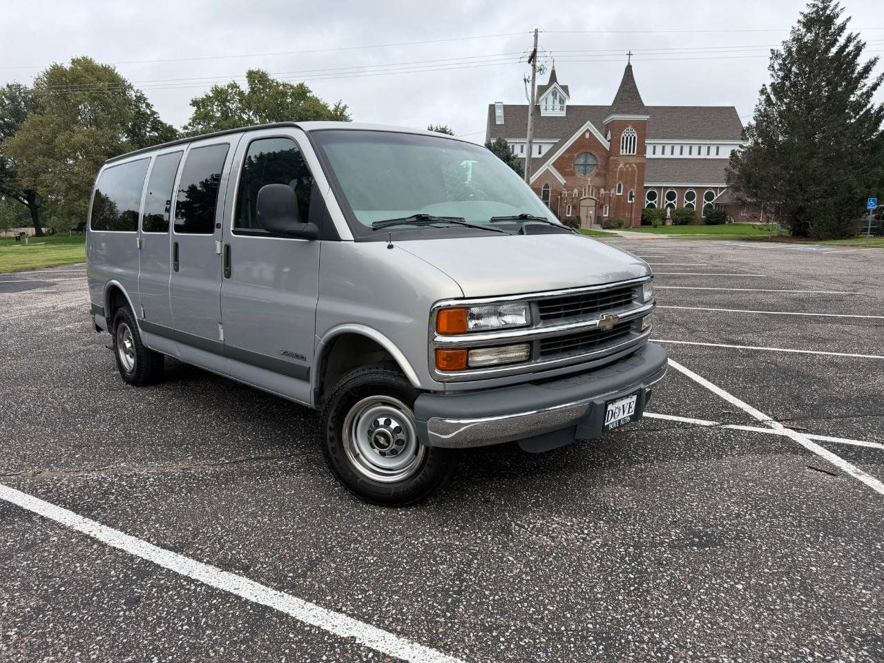 Used 1998 Chevrolet Express 2500 Passenger w/ Preferred Equipment Group RWD image 8