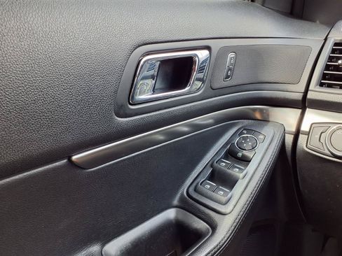 Used 2019 Ford Explorer 4WD Police Interceptor w/ Ready For The Road Package image 16