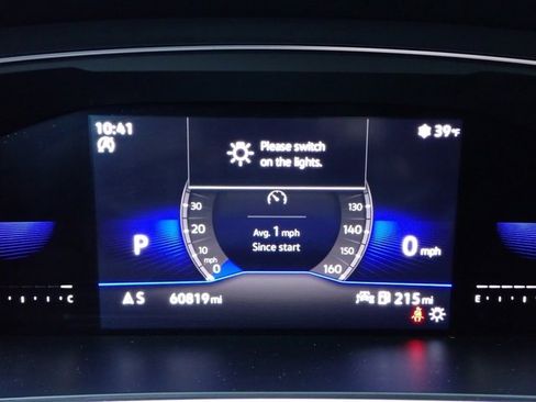 Used 2022 Volkswagen Tiguan SE image 25