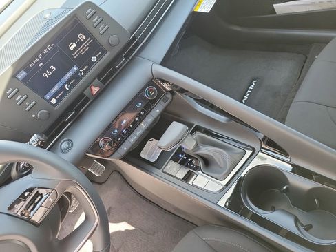 New 2026 Hyundai Elantra SEL Sport Premium FWD image 27