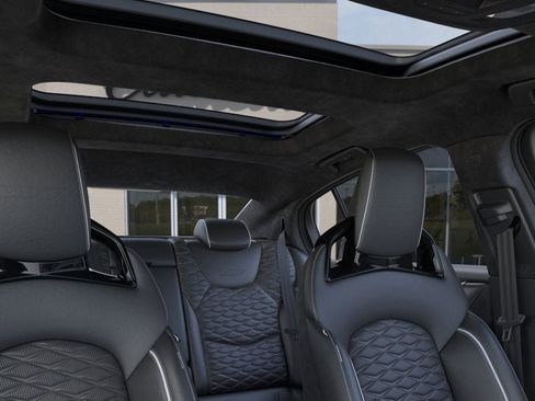 New 2026 Cadillac CT5 V Blackwing w/ Carbon Fiber 1 Package image 24