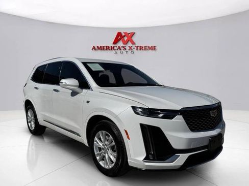 Used 2023 Cadillac XT6 Luxury FWD image 8