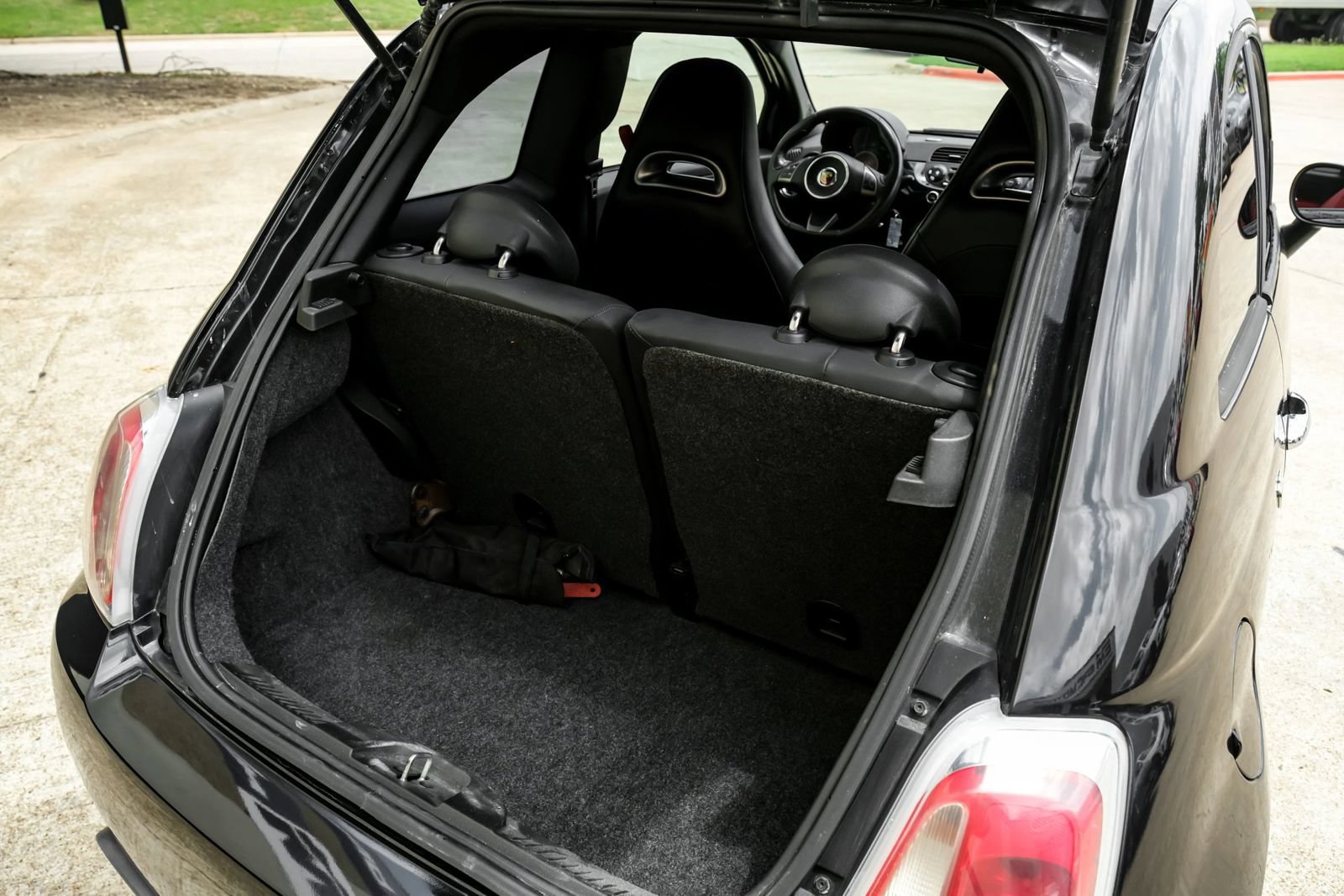 Used 2012 FIAT 500 Abarth w/ Safety & Convenience Pkg FWD image 38