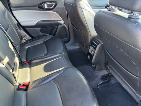 Used 2022 Jeep Compass Limited image 25