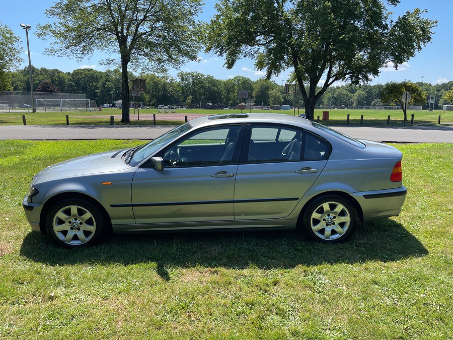 Used 2005 BMW 325xi Sedan AWD/4WD image 32