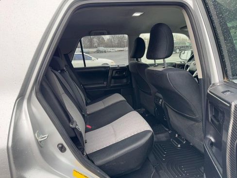 Used 2014 Toyota 4Runner SR5 image 11