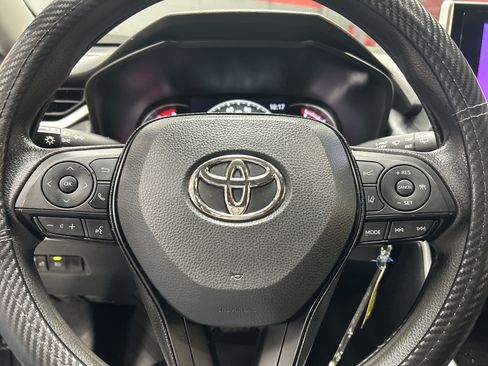 Used 2023 Toyota RAV4 LE FWD image 16