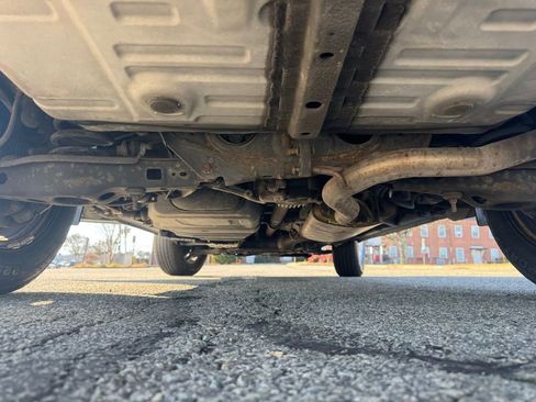 Used 2011 Toyota RAV4 4WD image 29