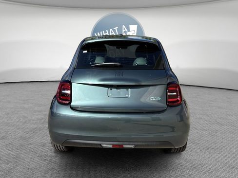 New 2025 FIAT 500 e FWD image 8