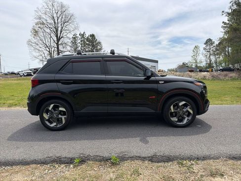 Used 2026 Hyundai Venue SEL image 6