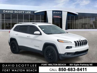 Used 2018 Jeep Cherokee Latitude Plus w/ Comfort/Convenience Group