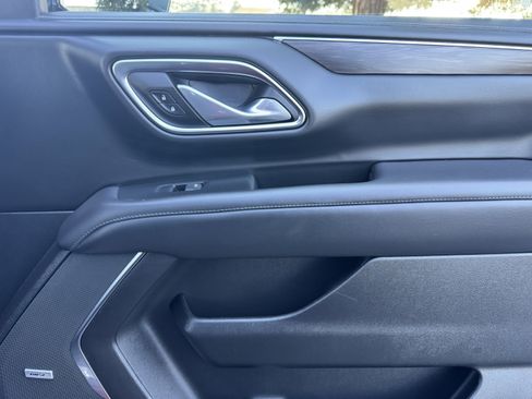 Used 2024 Chevrolet Tahoe LT w/ Luxury Package image 25