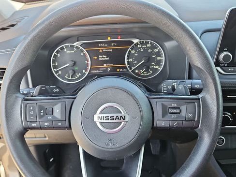 Used 2021 Nissan Rogue S FWD image 19